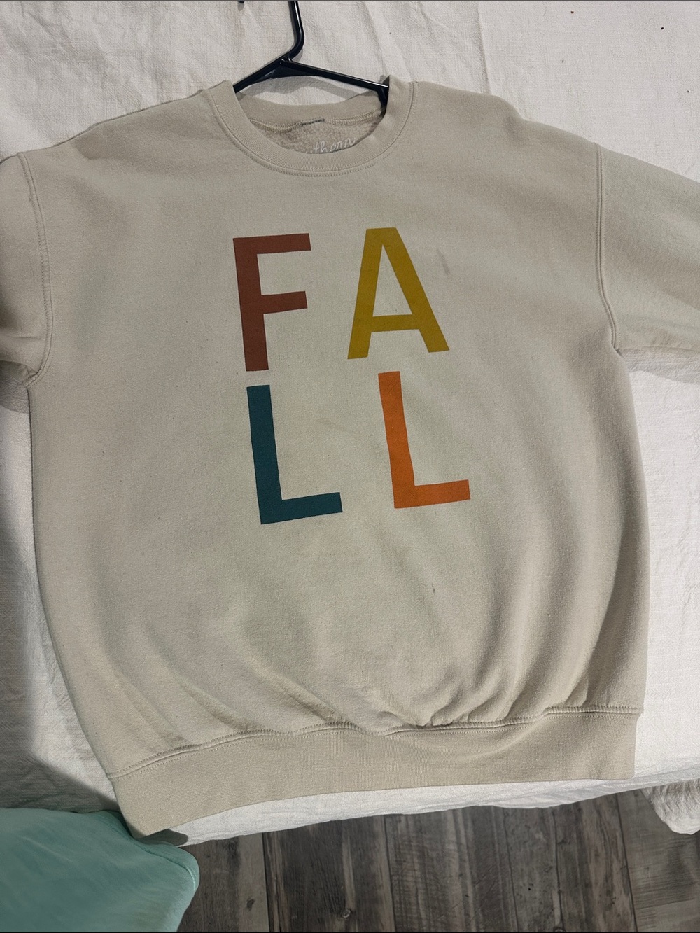 Women's Cream Crewneck Graphic Sweatshirt - 'FALL' Colorblock Letters